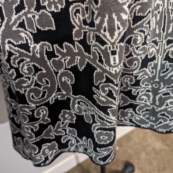 Jessica Simpson Dress- Regal ! - Picture 3 of 5